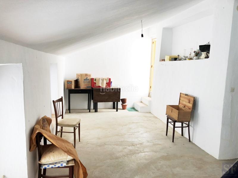 Foto d28486ec-4b3f-4d0c-a902-8f8347c34e28. Casa adosada en Cómpeta