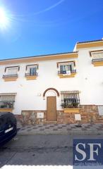 Casa adossada a Cómpeta