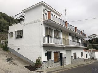 Casa adossada a Cómpeta