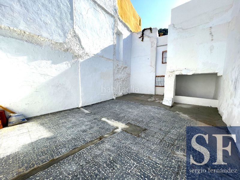 Foto 7766b059-7805-4cbf-b0b9-d6f8d53e302d. Casa adossada a Árchez
