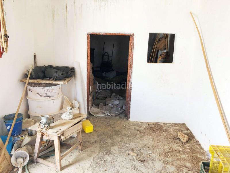 Foto 883c7b0f-3378-4556-be20-6903f957bc07. Casa adosada en Salares