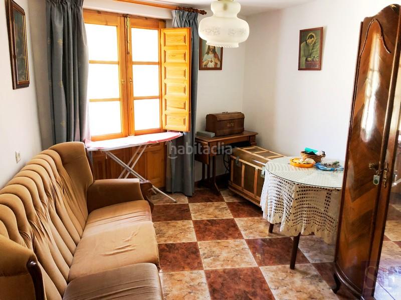 Foto 525ff9b3-4b7f-434c-ba3f-6d1097a1a751. Casa adosada en Salares