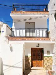 Casa adossada a Salares