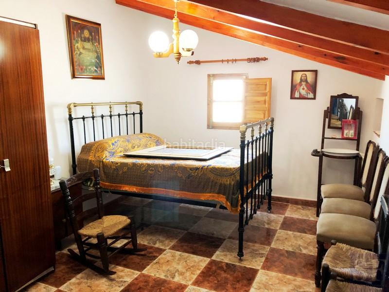 Foto 697e24ca-10d0-43e8-8195-7c9e5a01207c. Casa adossada a Salares