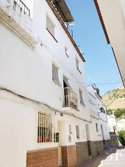 Casa adossada a Cómpeta