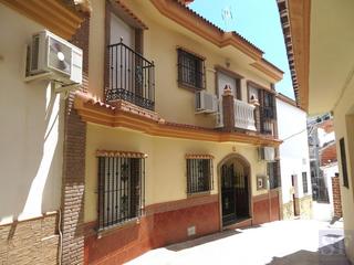 Casa adossada a Sedella