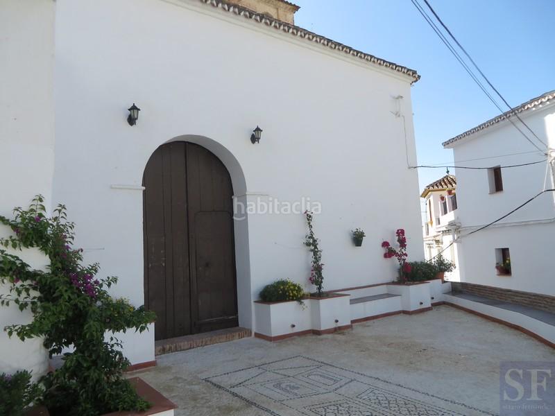 Foto 1c92a392-b536-404e-98d4-43cc872eb2c4. Casa adosada en Salares