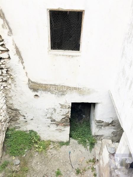 Foto 33607b39-6fd4-4e38-8f26-9672650dc0d5. Casa adossada a Salares