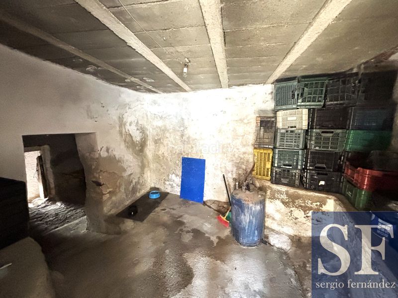 Foto ea7eb799-ffe1-4355-bea6-1046cb2a5a58. Casa adossada a Cómpeta