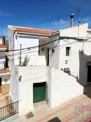 Casa adossada a Salares