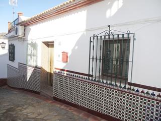 Casa adossada a Sayalonga