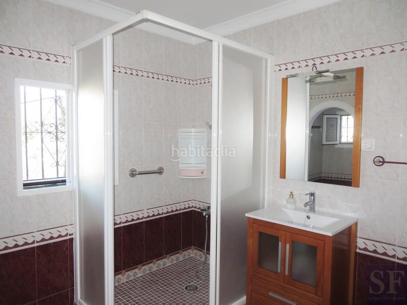 Foto 5e295eac-fd24-47c8-b9ed-94cd8463cd10. Casa adossada a Sayalonga