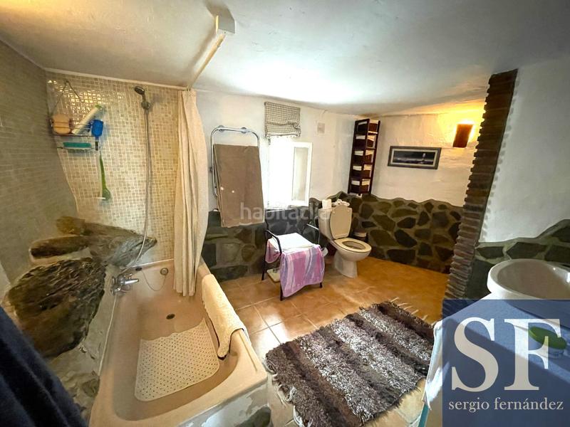 Foto 8f589880-b468-4e80-bb32-72f21159c561. Semi detached house in Árchez