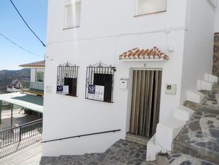 Semi detached house in Canillas de Albaida