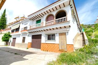 Casa adossada a Cómpeta