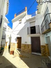 Casa adossada a Cómpeta