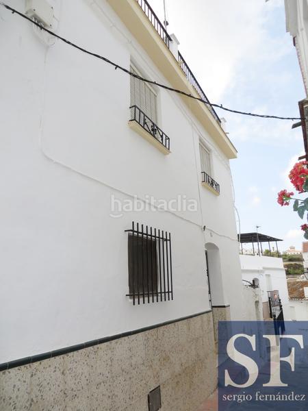 Foto e7432ffc-29bc-4d67-8bda-3f9330fc4c28. Casa adossada a Cómpeta