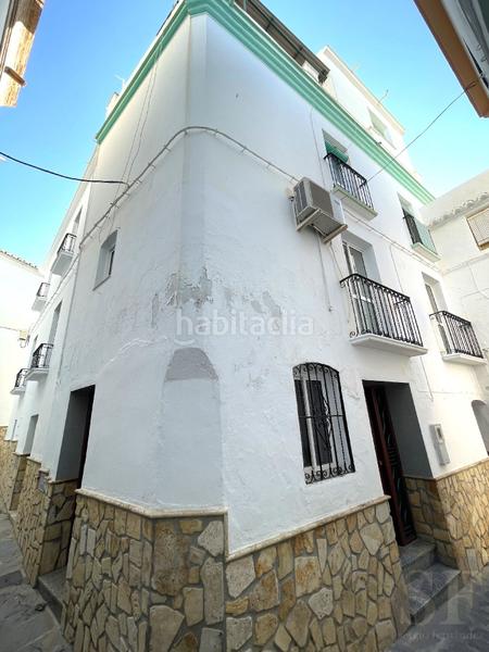 Foto a3672aa7-2b3a-4492-af74-07cb91ab37b7. Casa adosada en Cómpeta