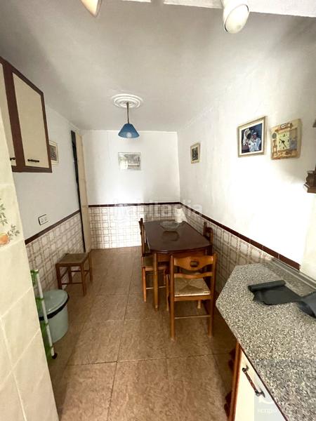 Foto c8869fb5-9ed8-46f5-b041-70c07cc60f40. Casa adosada en Cómpeta