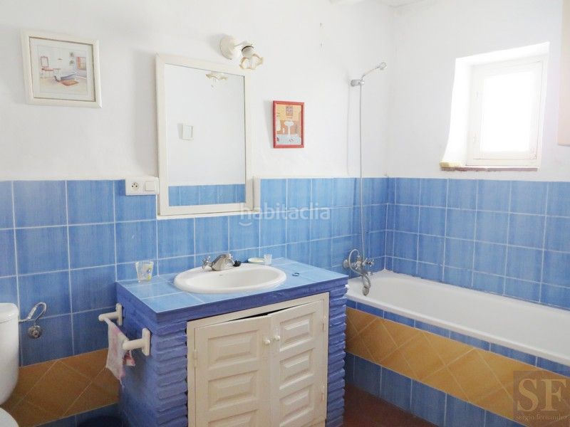 Foto cbb3c84b-76d9-4b46-9145-3cc4d600c7f5. Casa adosada en Árchez