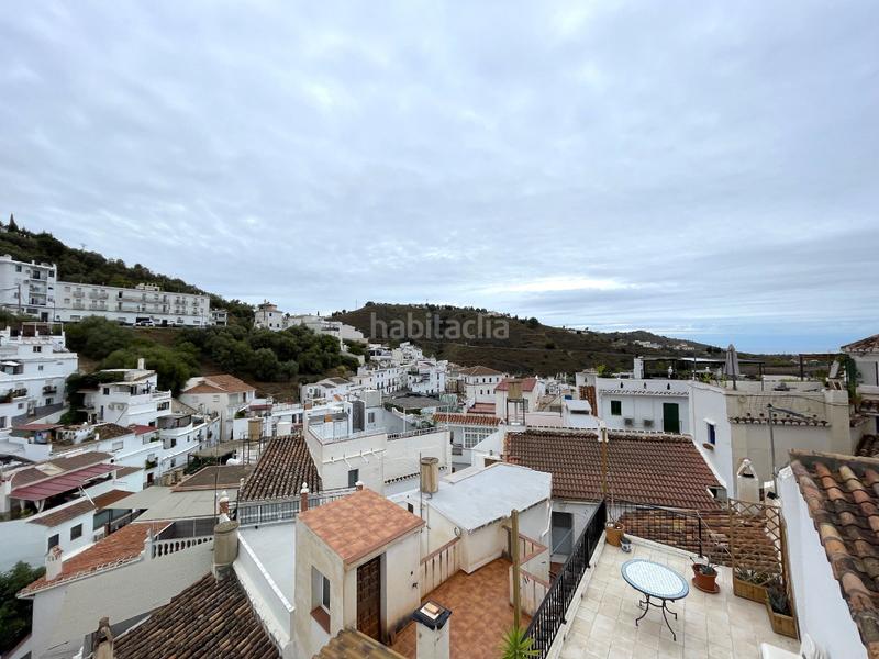 Foto d25f16b8-30f0-42c0-9cb2-6ca5713c7685. Casa adosada en Cómpeta