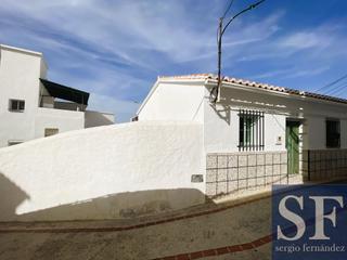 Semi detached house in Canillas de Albaida