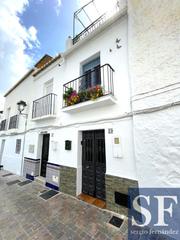 Casa adossada a Sayalonga