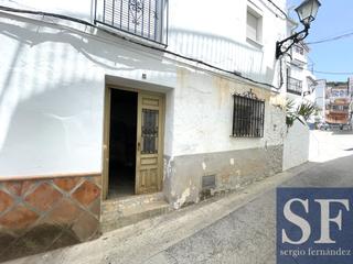 Casa adossada a Canillas de Albaida