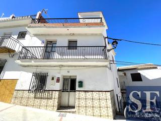Semi detached house in Sedella