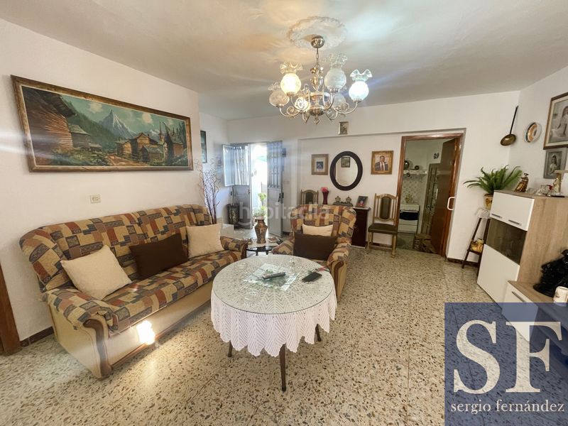 Foto d7dbbe87-bd21-426d-8fd4-b79aecd2acad. Casa adosada en Arenas
