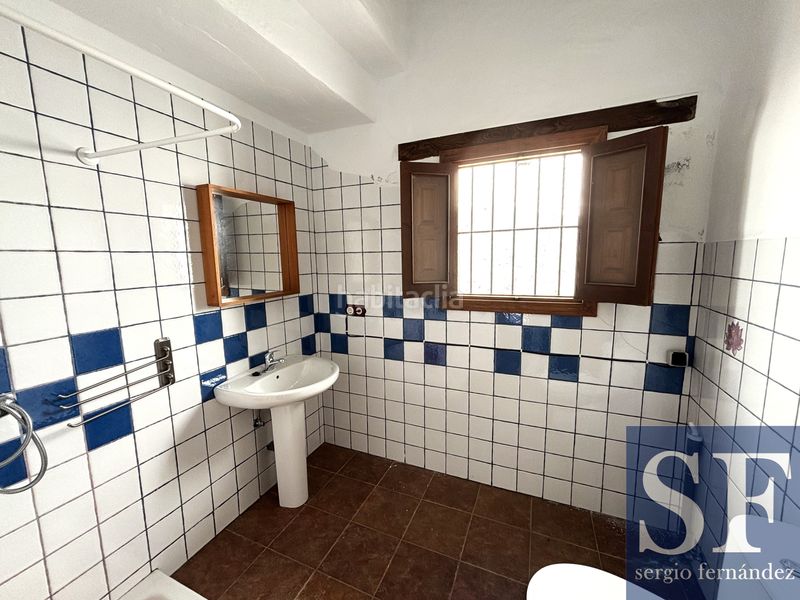 Foto ce863435-c1b7-420a-a45f-d80ceac2c629. Casa a Cómpeta