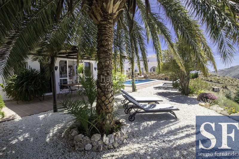 Foto a1267412-29ad-464b-9800-420857182bce. Casa a Cómpeta