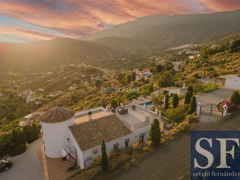 Foto b6356446-ec49-4a4b-9f4a-1440430b6be4. Casa a Cómpeta