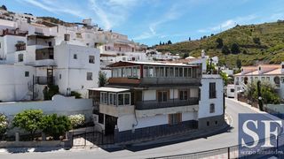 Casa adossada en C�mpeta