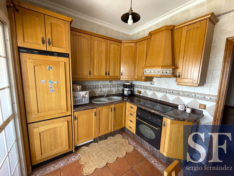 Foto 30b7f61a-3b73-49bf-8cfb-985de8468945. Casa adossada a Cómpeta
