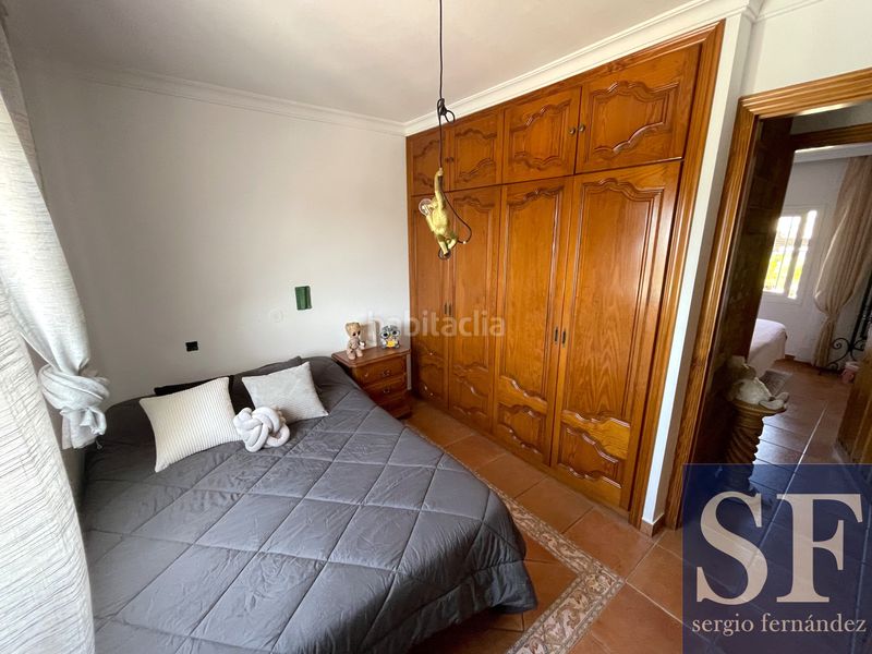 Foto ac08cd4e-1cd0-4d94-bdcd-d6ab87992cec. Casa adossada a Cómpeta