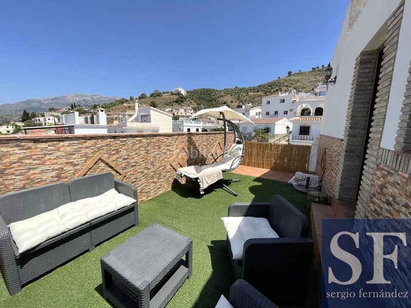 Foto f952953e-0448-43ed-86b9-04988d046c04. Casa adossada a Cómpeta