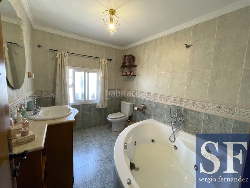 Foto fed78da8-f342-4e2c-b6df-15bf4ee9cce1. Casa adossada a Cómpeta