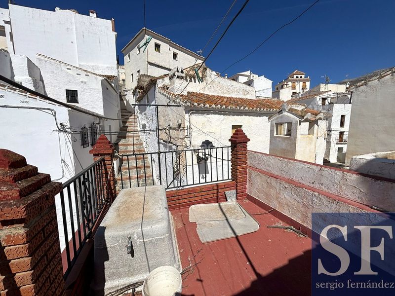 Foto 08340ef4-e135-458a-b5e3-b138b97be02e. Casa adossada a Sedella