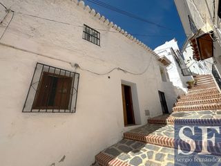 Casa adosada en Sedella