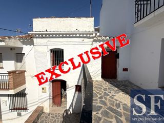 Casa adosada en Canillas de Albaida