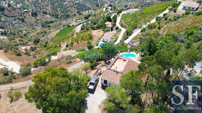 Foto ef0ab44b-8a84-4009-a9f3-f73639d1d52e. Casa a Cómpeta