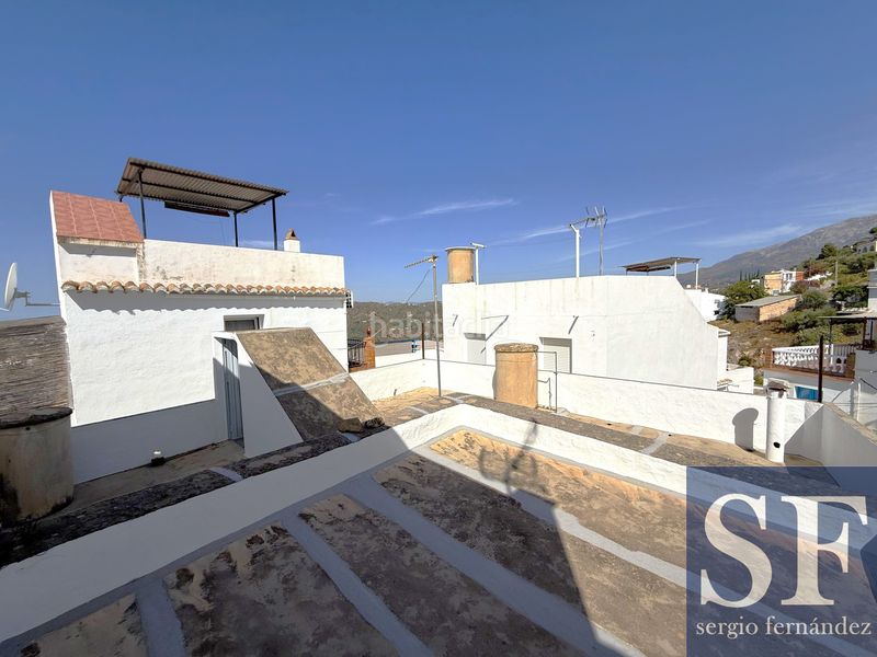 Foto 6f6a458d-efa5-4f17-846c-b16e176c38df. Casa adossada a Cómpeta