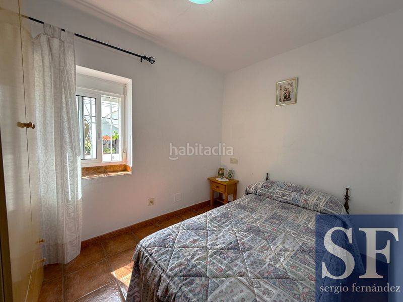 Foto b44fe7d2-8bd5-4d0a-9a69-39d6c0ecdd65. Casa adosada en Canillas de Albaida