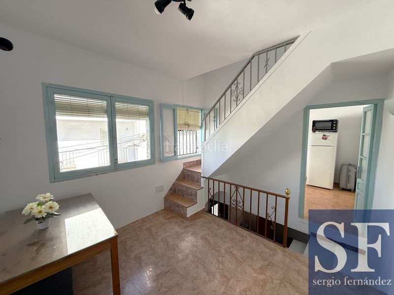 Foto e68e91ac-7389-49a5-9a02-5b8db98b81d3. Casa adossada a Cómpeta