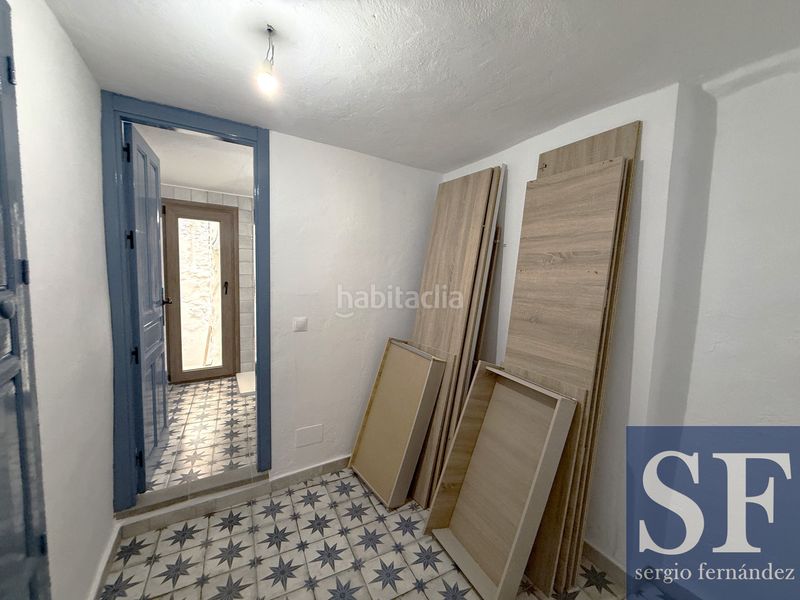 Foto a421b560-fe40-40d6-8470-fa2e31d026c6. Casa adossada a Cómpeta