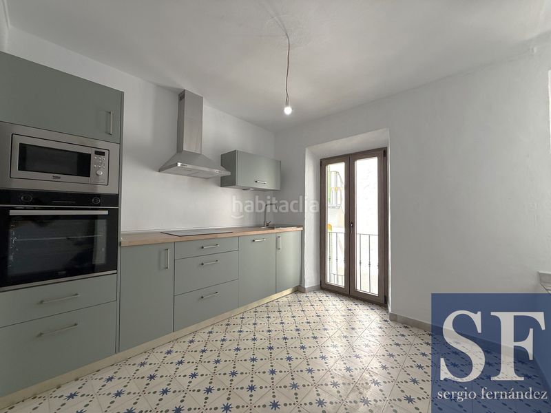 Foto cbfe9da2-127a-4da8-80bb-e4ad230ea035. Casa adossada a Cómpeta