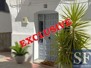 Casa adossada a Cómpeta