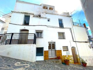 Semi detached house in Canillas de Albaida
