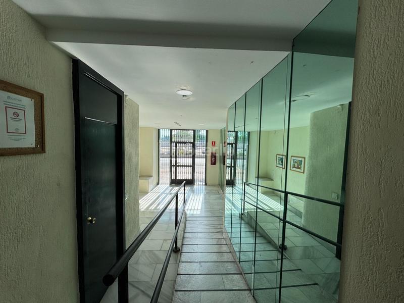 Foto c8f21abd-ae42-4c81-9791-732ea16c5585. Office space in virgen del carmen 1 in Casco Antiguo Algeciras